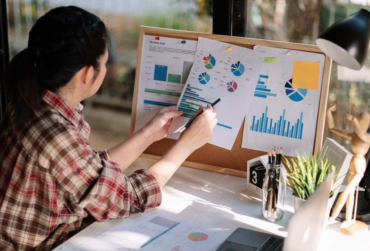 Data-Driven Marketing: Definition, Benefits, & Methods Image Cover